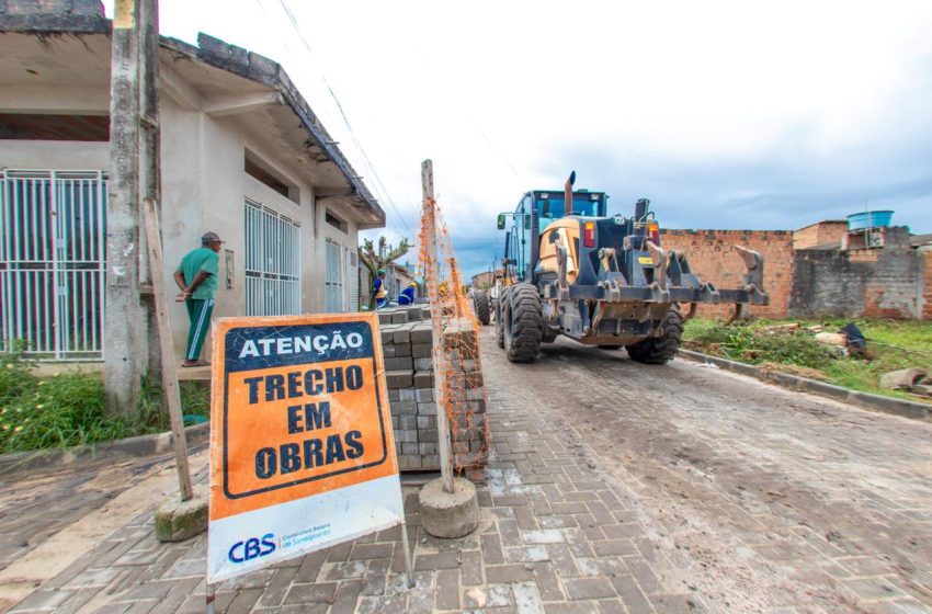  Prefeitura segue com pavimentação e chega à Rua Honduras, no bairro Ulisses Guimarães